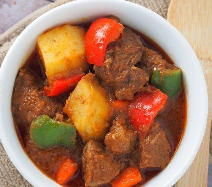 Curry made with local game meat