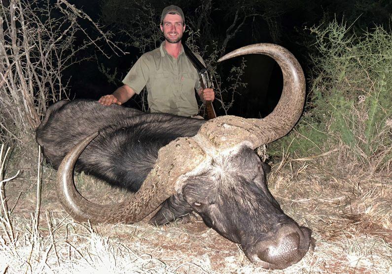 Cape Buffalo Hunts: Mozambique vs South Africa